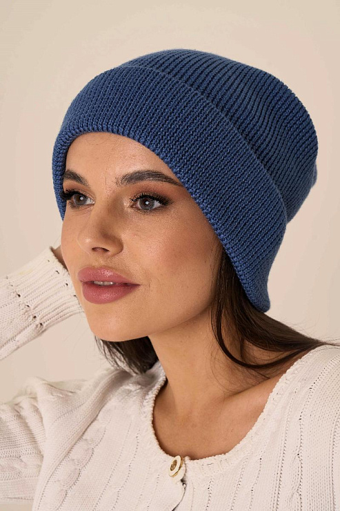 Шапка-бини вязаная из шерсти мериноса 